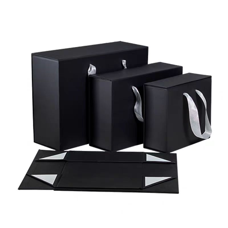 Folding gift box
